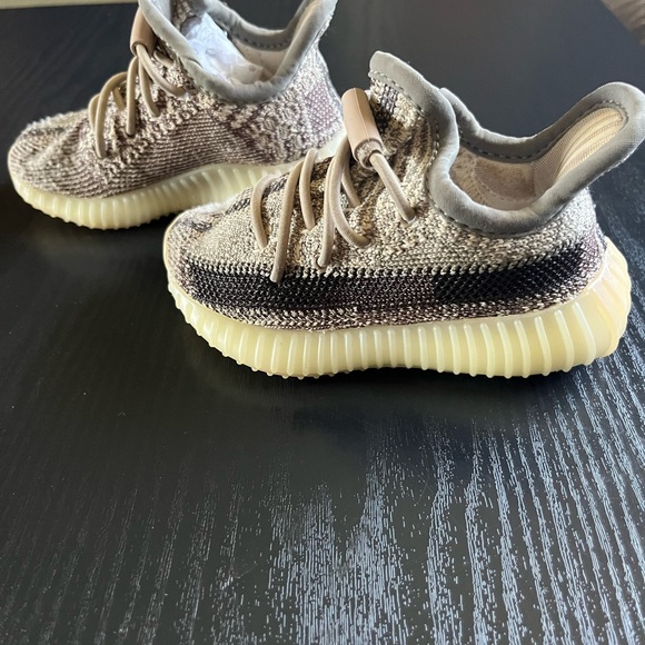 YEEZY BOOST 350 Toddler shoes - Picture 3 of 5